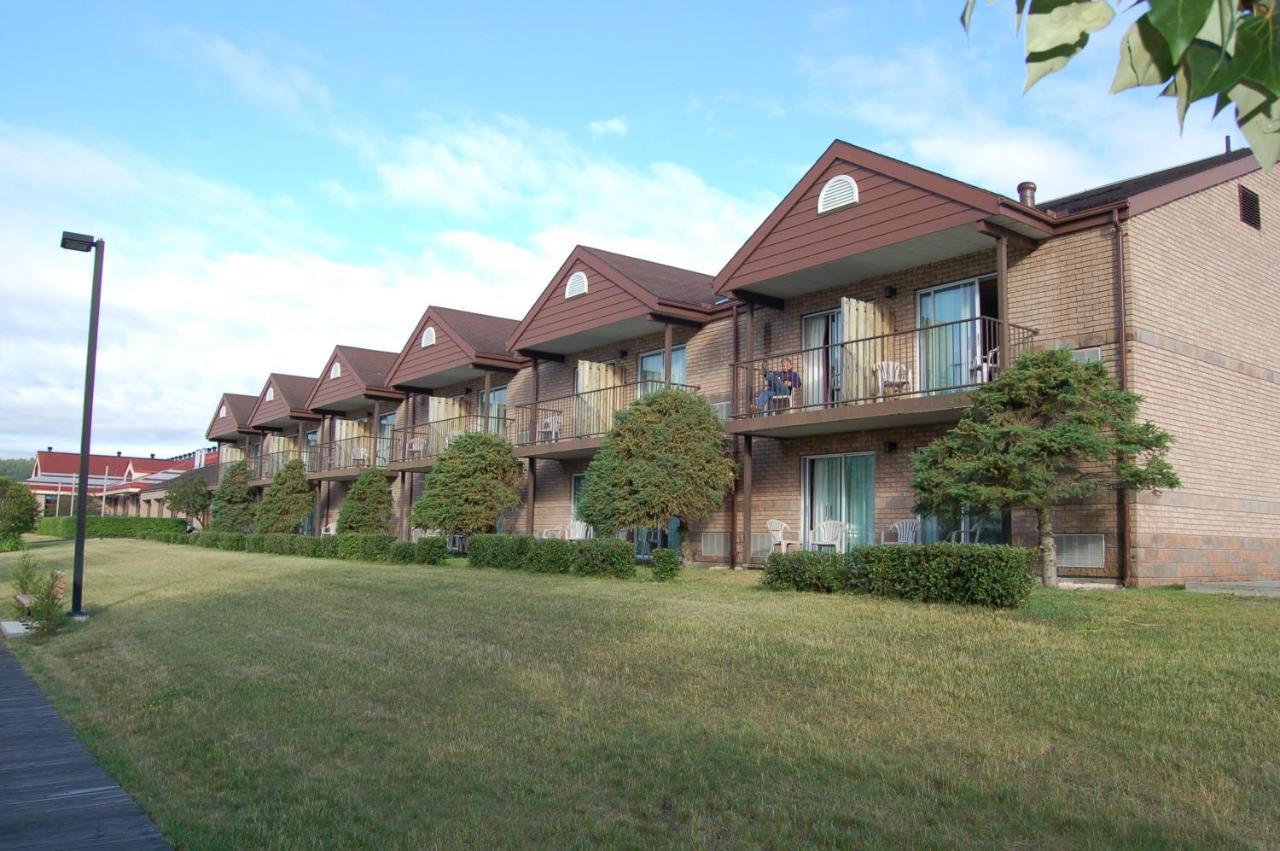 Waterfront Inn New Liskeard Exterior foto